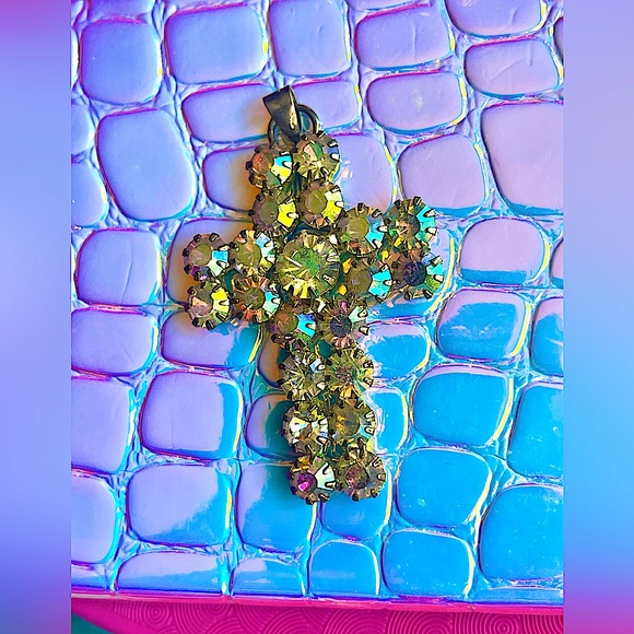 Crystal cross necklace aurora borealis sparkly vintage 1.5" high one-of-a-kind - Picture 7 of 7